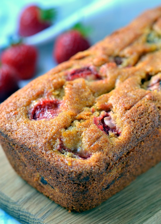 Strawberry & Rhubarb Polenta Cake (Vegan & Gluten-free)  | coconutandberries.com