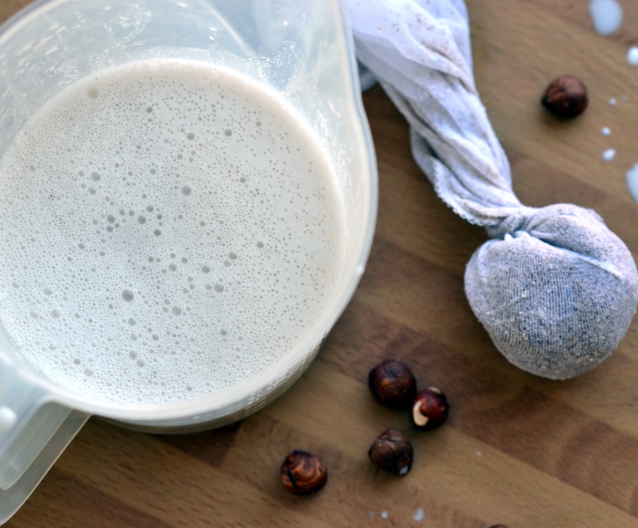 Homemade Hazelnut Milk